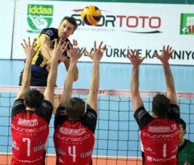 Fenerbahce claims home match against Asseco Resovia