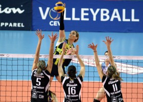 Fenerbahce routs MULHOUSE in three quick sets