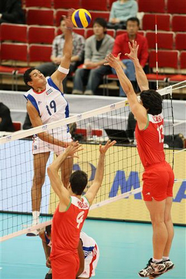 Fernando-Hernandez-volleyball