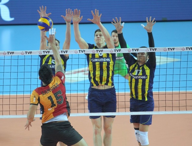 Galatasaray-v.-Fenerbahçe