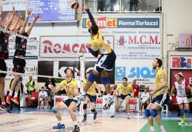 Ngapeth (Modena) spikes