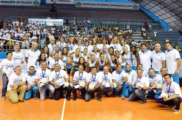 Osasco players with 1994 Club World Champions