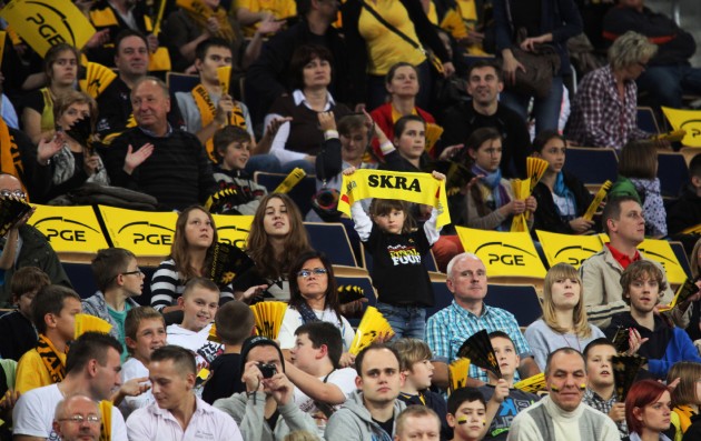 PGE-Skra-fans