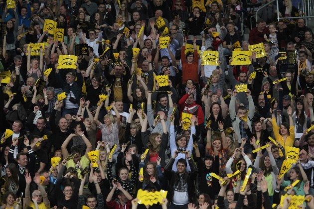 PGE-Skra-fans