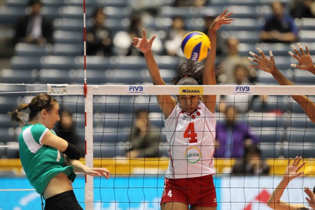 Peru captain Patricia Soto (blocking) said to be in Great Britain so close to the Olympic Games is "really amazing"