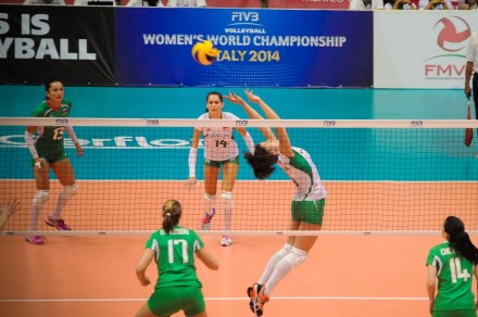 Petya Barakova sets the ball for Bulgaria