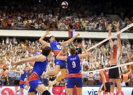 Serbia's Nikola Jovović sets for Marko Podraščanin attack