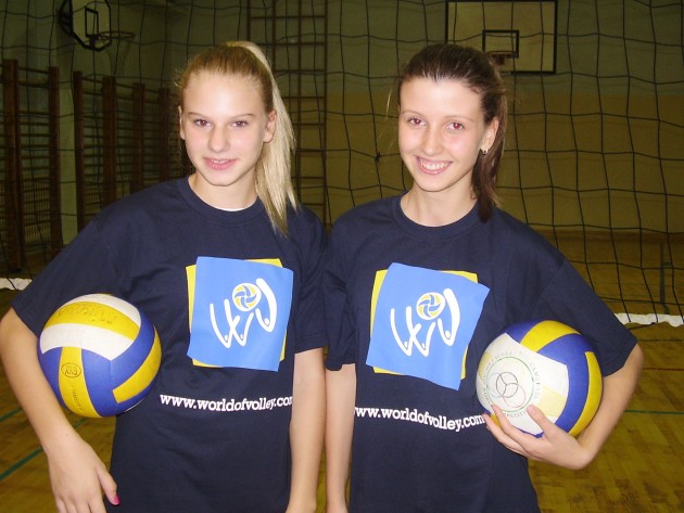 Smallest-Worldofvolley-fans1