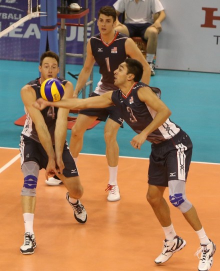 Taylor Sander and David Lee in action for USA, Anderson is looking