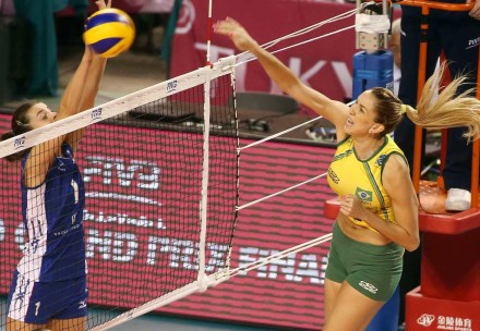 Thaisa-Menezes-vs-Russia