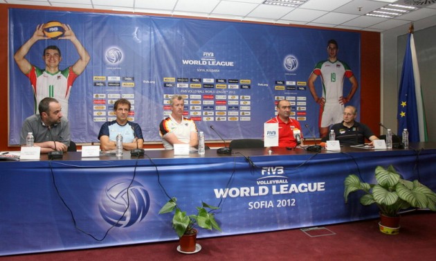 The-coaches-at-the-press-conference-on-Thursday