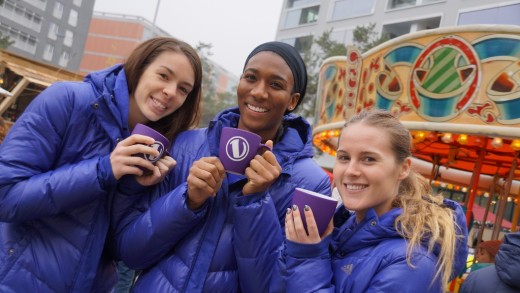 Akinradewo (in the middle)