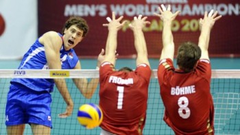 The best scorer Aleksandar Atanasijević in attack again Czech Republic's block