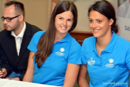 Sanja Malagurski and Stefana Veljkovic in Police