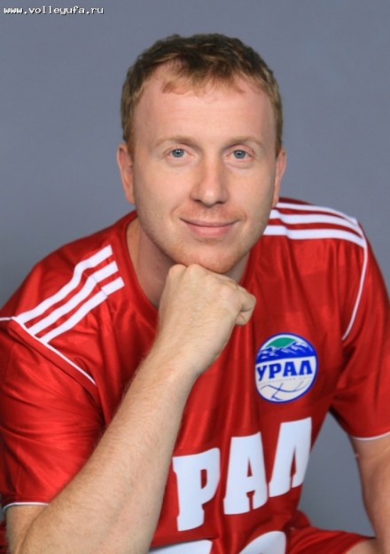 VALERIY KOMAROV