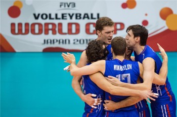 Muserskiy with teammates