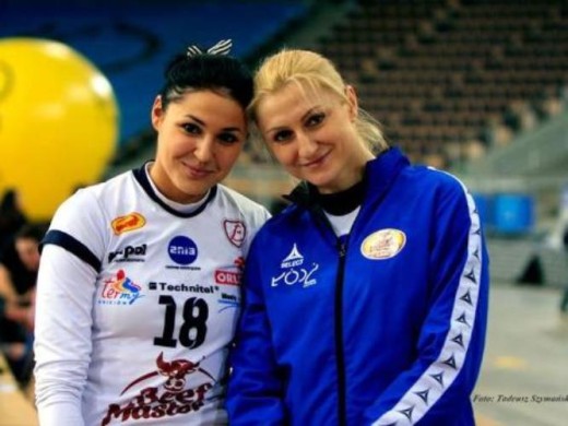 Alexandra Sikorska (left)
