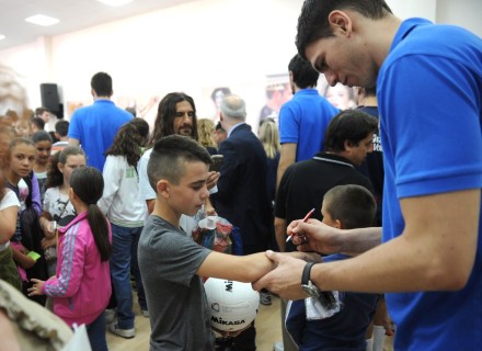 Serbia-USA children