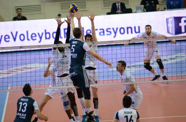 Arkas vs. Halkbank