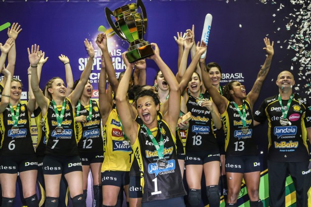 Walewska lifted champions trophy as captain of Praia