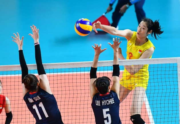 Zhu Ting in attack against Korean block