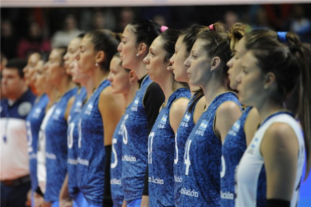 Argentina's team sings national anthem