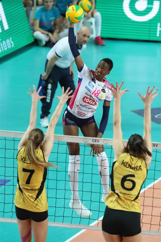 Novara-vs-Vakifbank