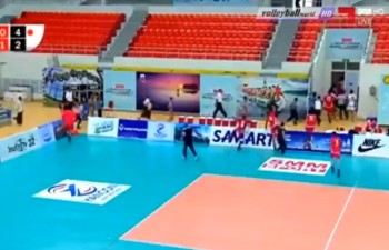 Earthquake at volleyball match