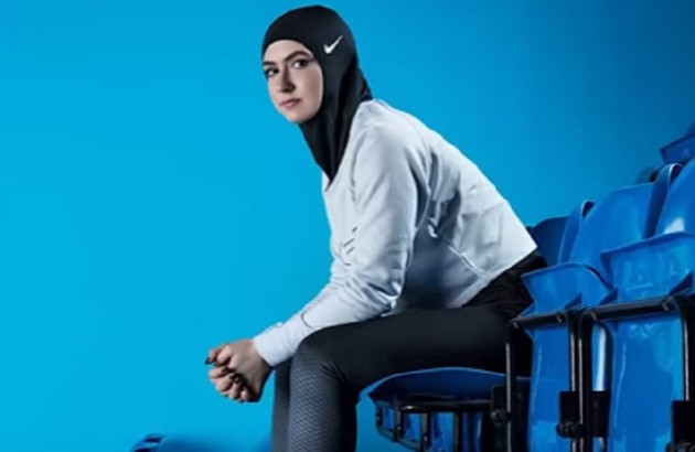 Nike Pro Hijab