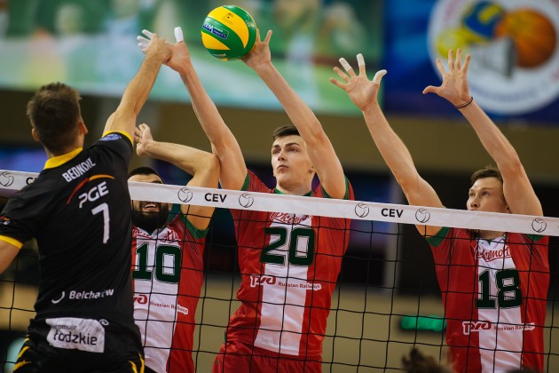 Lokomotiv vs. Skra