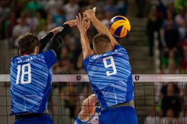 Kliuka and Iakovlev in block on EuroVolley 2019