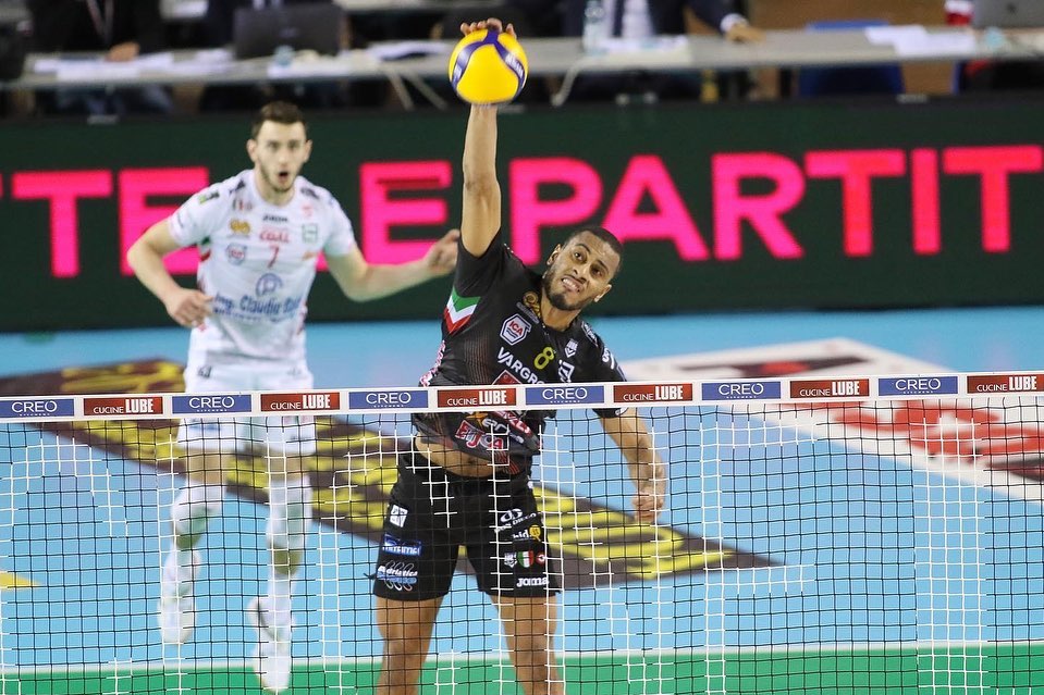 WorldofVolley :: BRA W: Barueri miss chance to force series vs