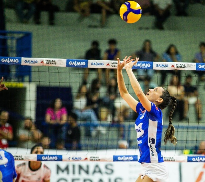 WorldofVolley :: TUR W: Macrís offcially in Fenerbahçe, Meryem signs ...