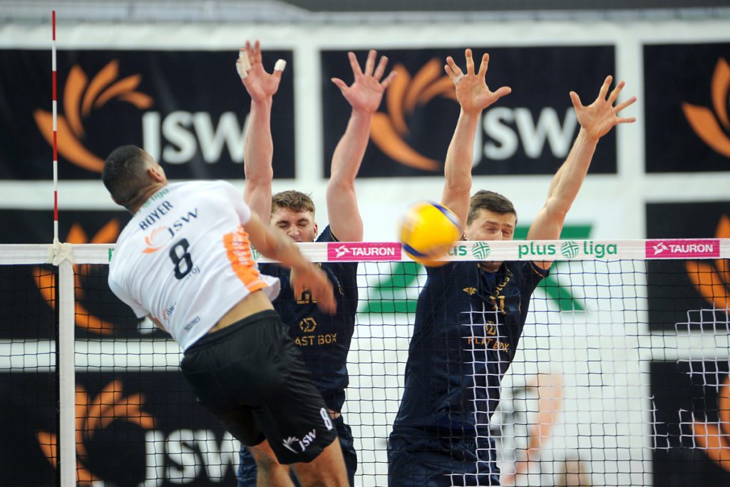 Jastrzebski vs Warszawa