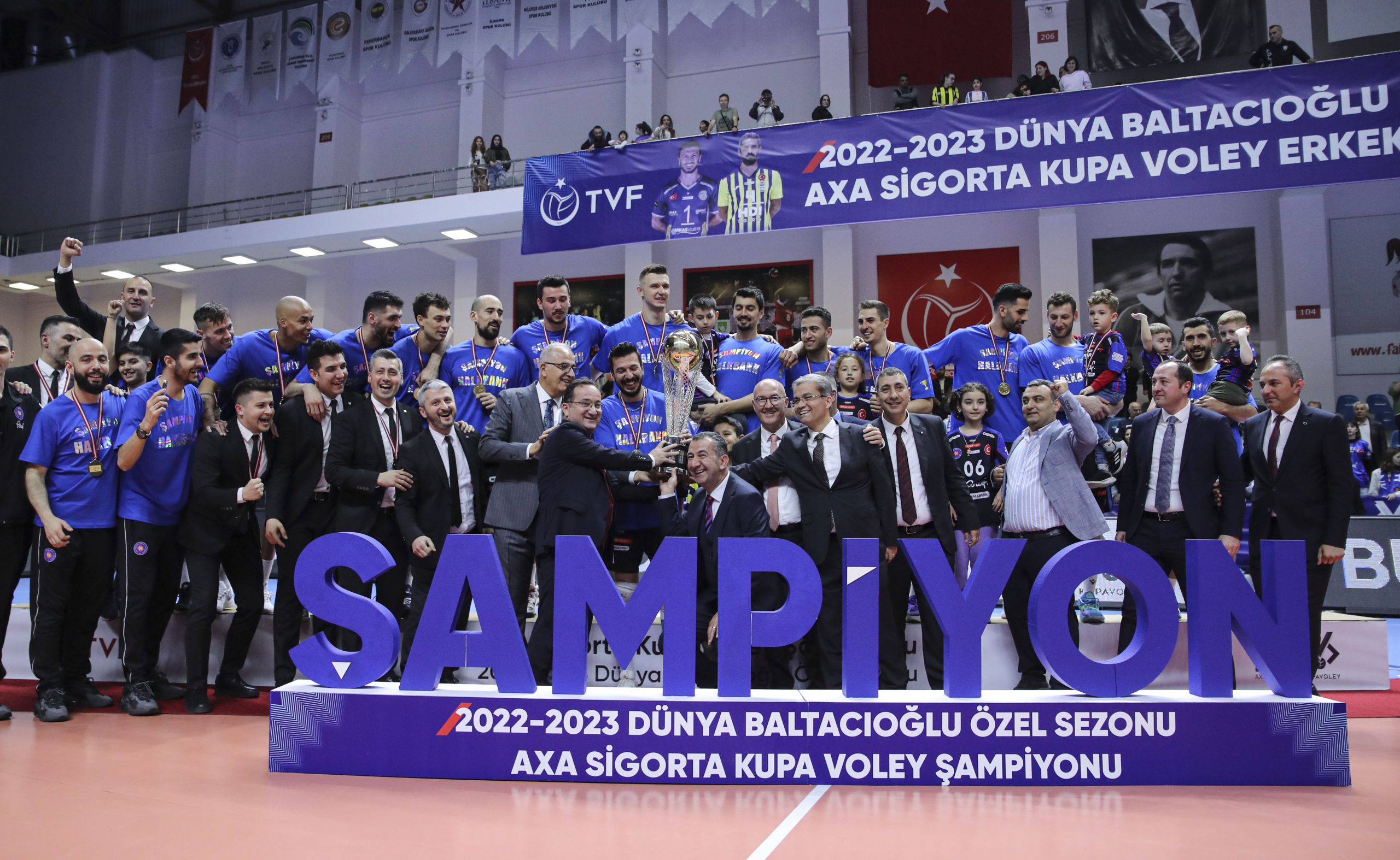 WorldofVolley :: TUR M: Halkbank Ankara Secures Turkish Cup Title With ...