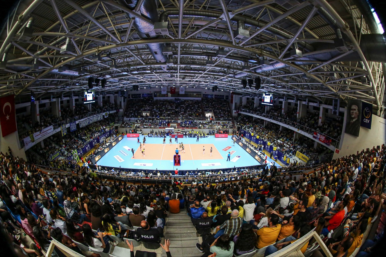 WorldofVolley TURKISH CUP W VakıfBank Wins Turkish AXA Insurance
