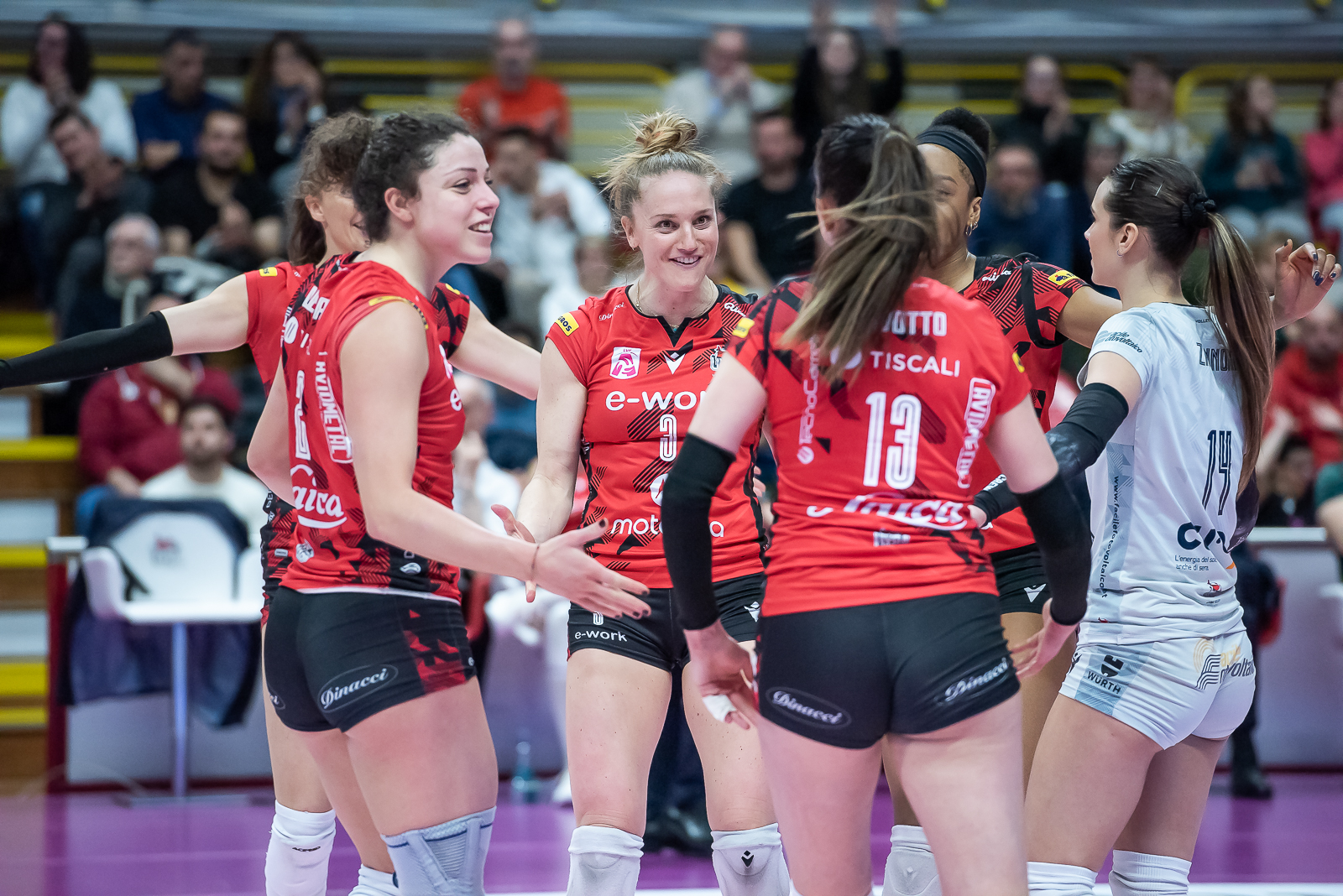 WorldofVolley ITA W UYBA Volley Busto Arsizio Sets the Ball Rolling