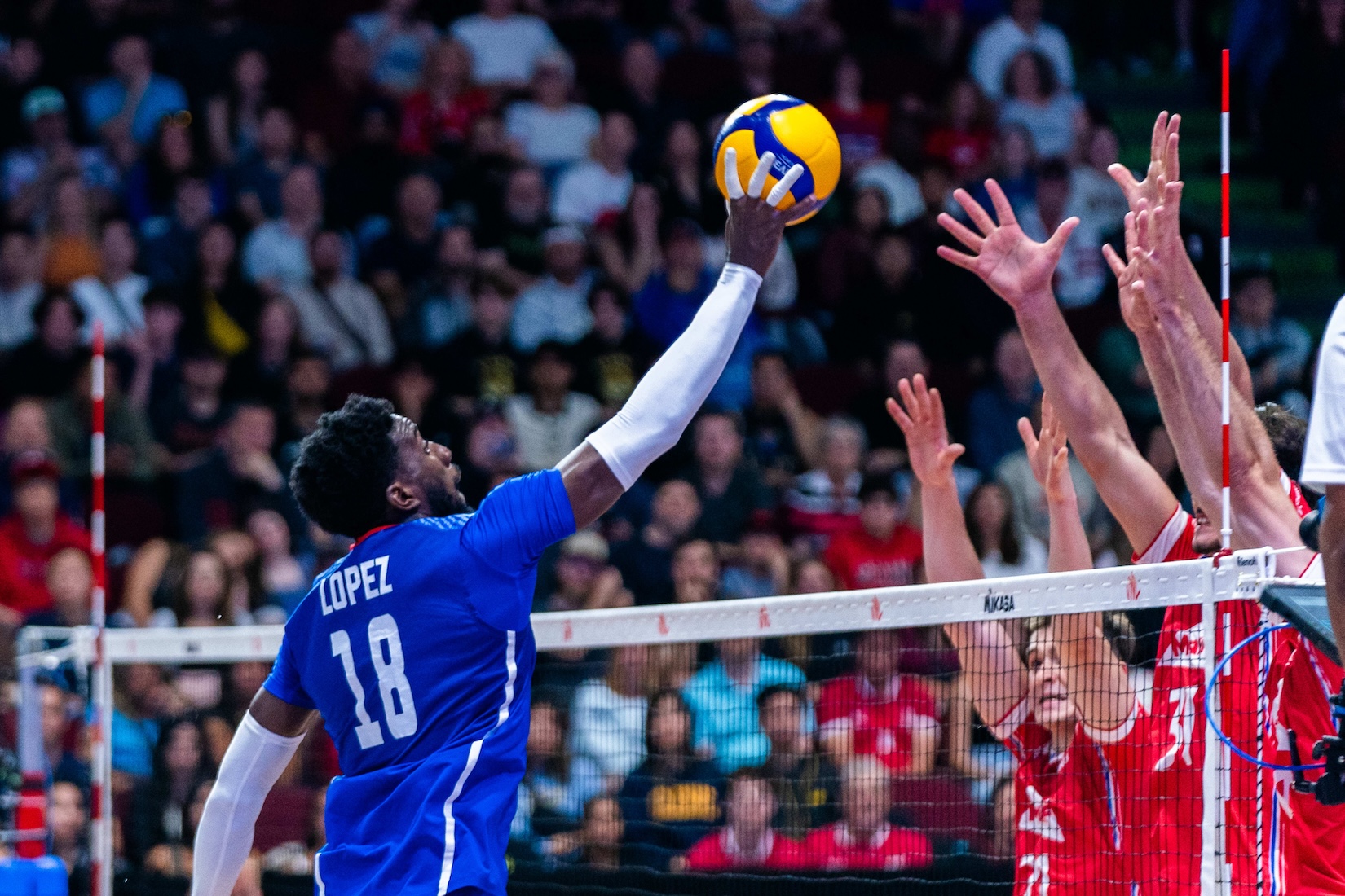 VNL M: Cuba Defeats Olympic Champion France 3-2 In Ottawa, Slovenia ...