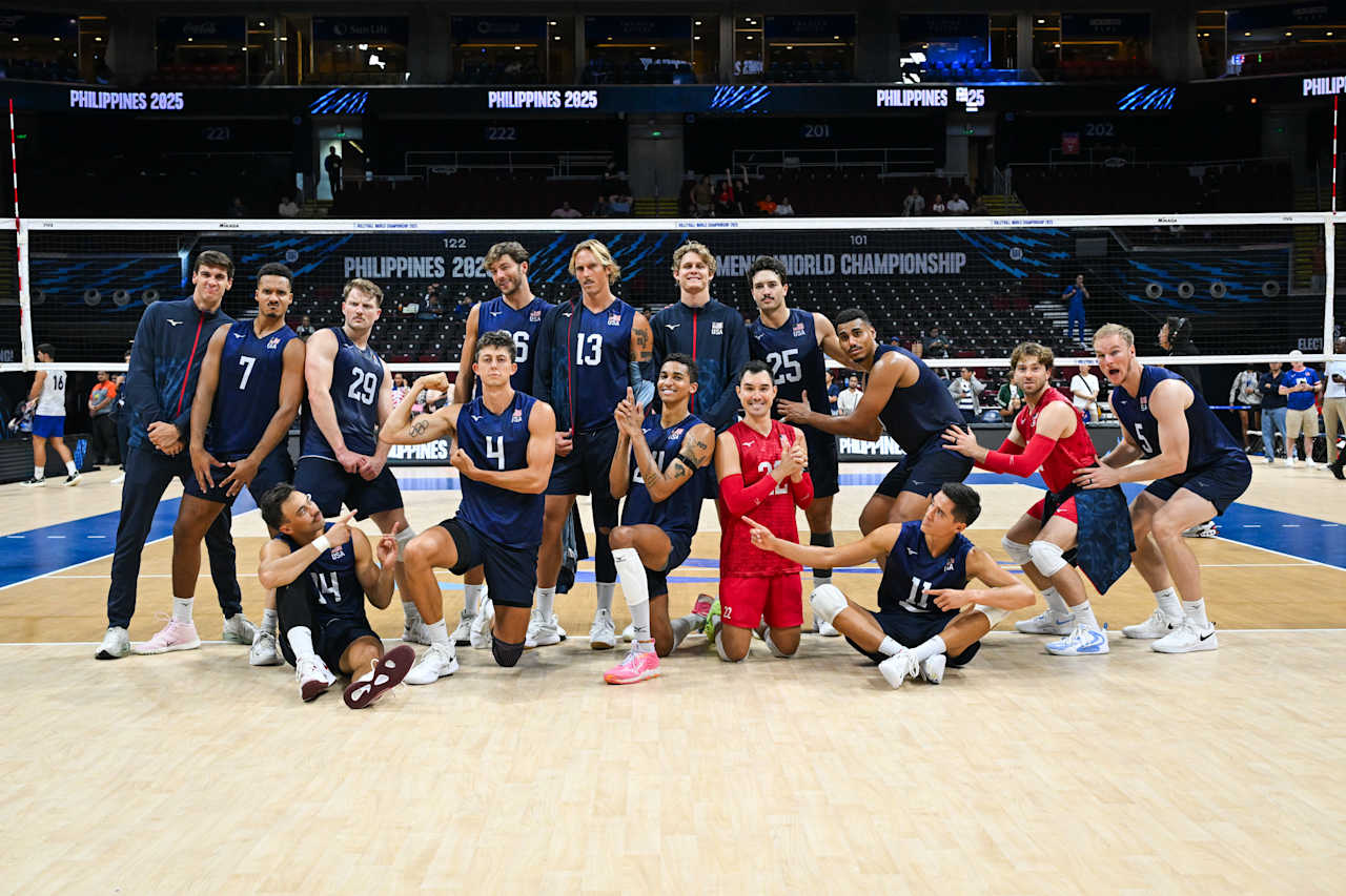WorldofVolley :: Team USA Sweeps Portugal to Advance at Volleyball